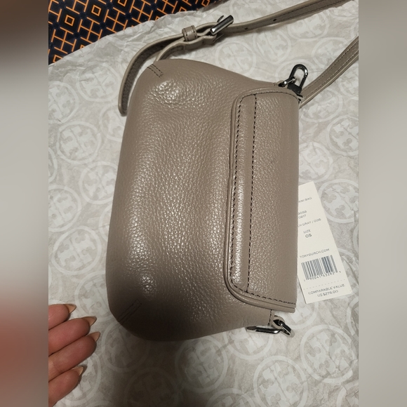 Tory Burch sling bag - Picture 10 of 11